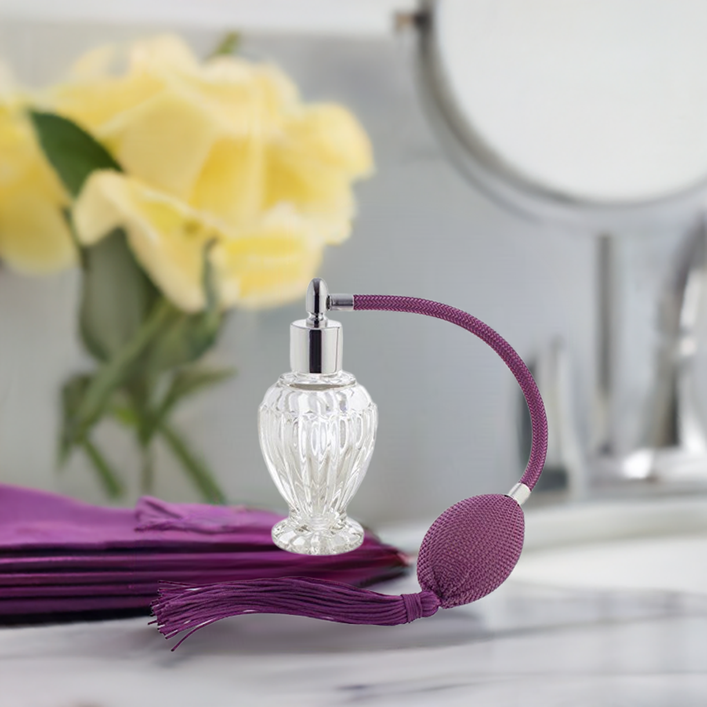 Clear Glass Vintage Style Perfume Bottle with Lavender Bulb Clear Glass Vintage Style Perfume Bottle with Lavender Bulb