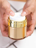 Refillable Airless Jar in Gold - 1.7 oz / 50 ml